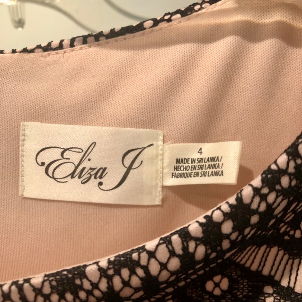 Eliza J Lace Sheath Dress ~ Beautiful Like New! - Picture 5 of 7